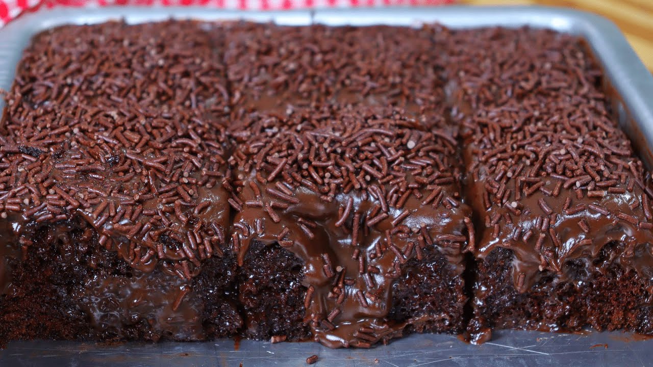 Bolo de Chocolate de Liquidificador Simples e Rápido: Receita Prática e Fofinha
